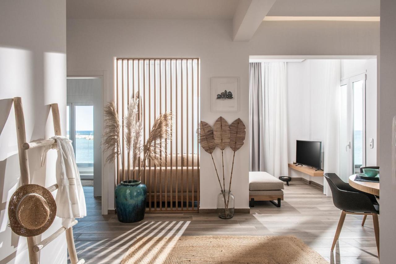 Khroma Luxury Suite 1 Beach Front Apartment Χερσόνησος Εξωτερικό φωτογραφία