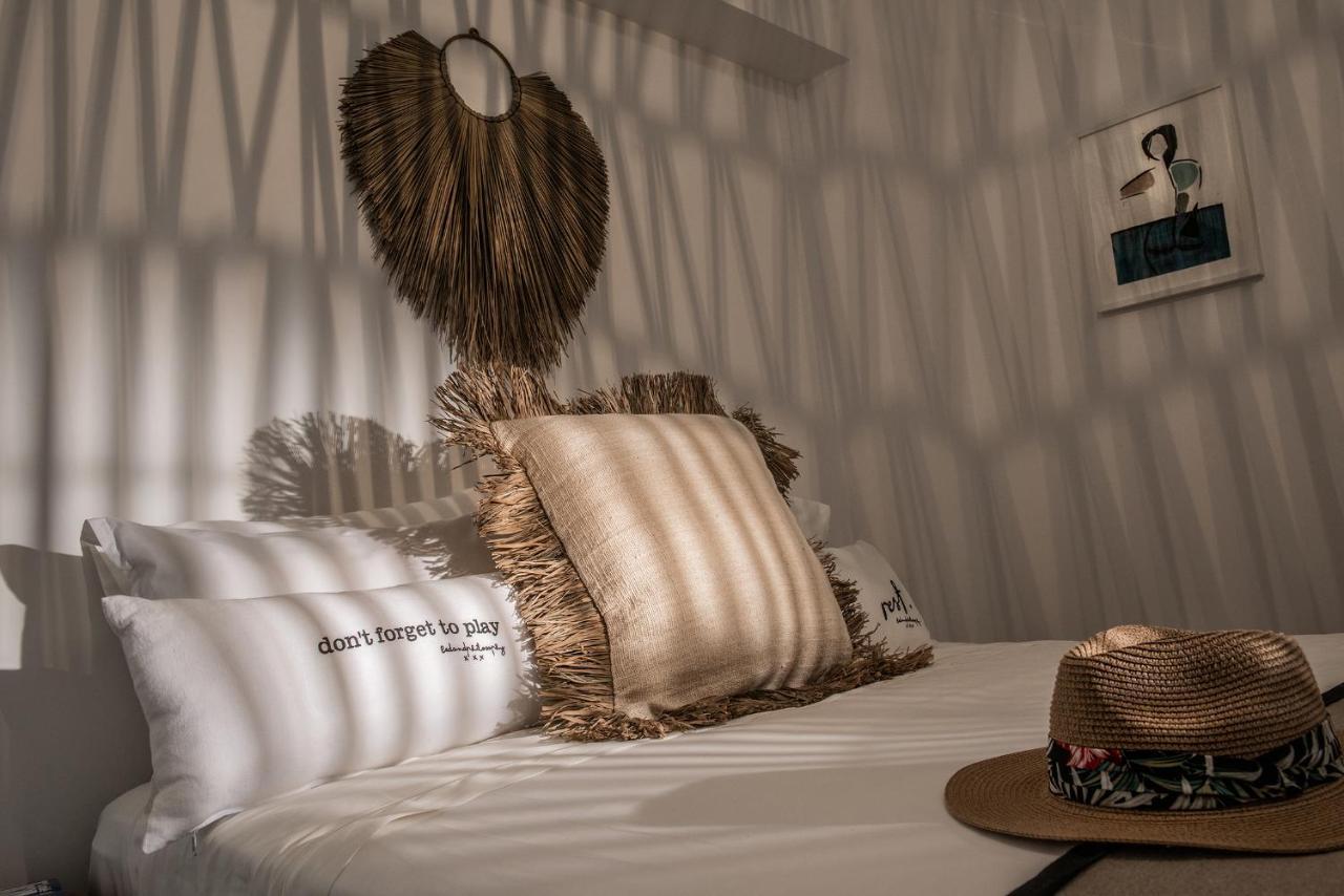 Khroma Luxury Suite 1 Beach Front Apartment Χερσόνησος Εξωτερικό φωτογραφία