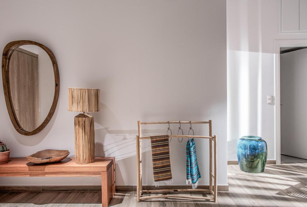 Khroma Luxury Suite 1 Beach Front Apartment Χερσόνησος Εξωτερικό φωτογραφία