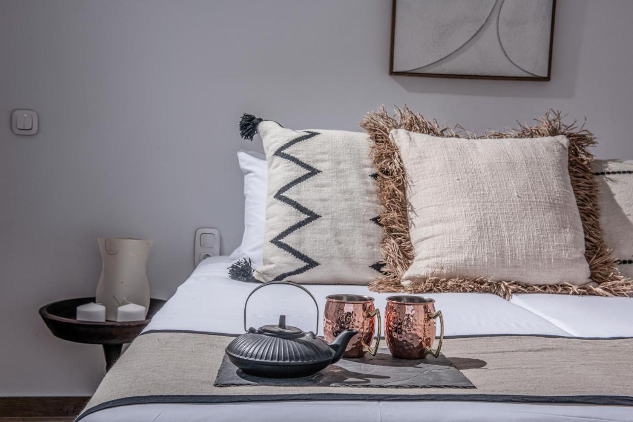 Khroma Luxury Suite 1 Beach Front Apartment Χερσόνησος Εξωτερικό φωτογραφία