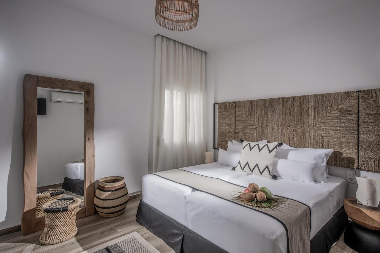 Khroma Luxury Suite 1 Beach Front Apartment Χερσόνησος Εξωτερικό φωτογραφία
