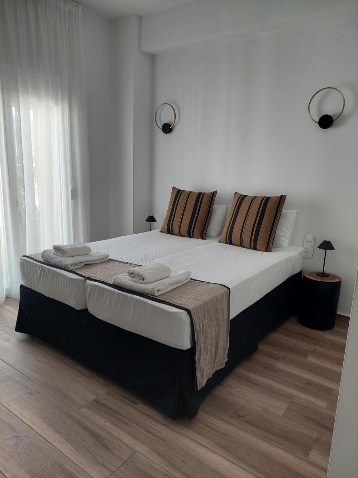 Khroma Luxury Suite 1 Beach Front Apartment Χερσόνησος Εξωτερικό φωτογραφία